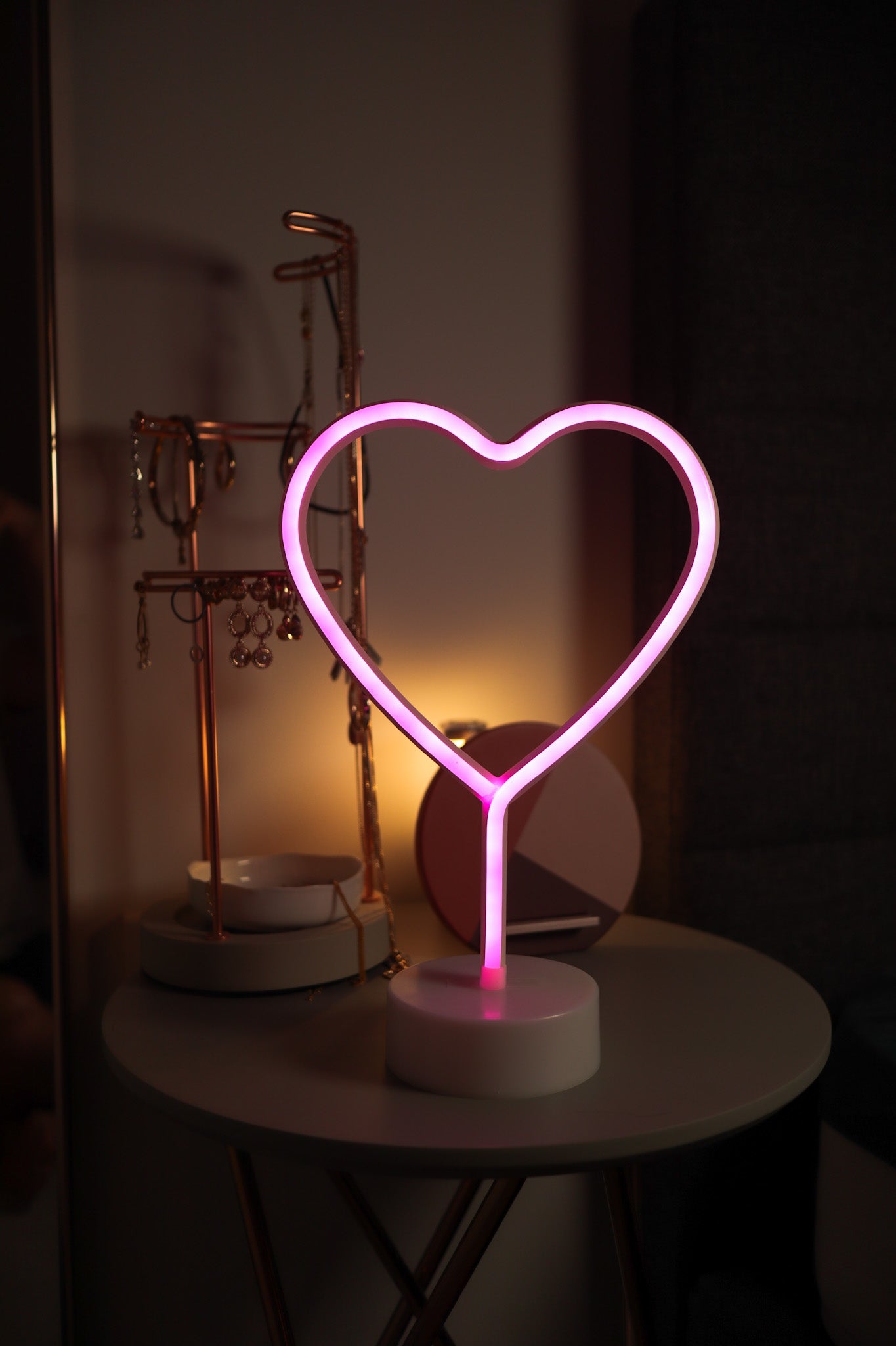 Heart neon best sale sign table lamp