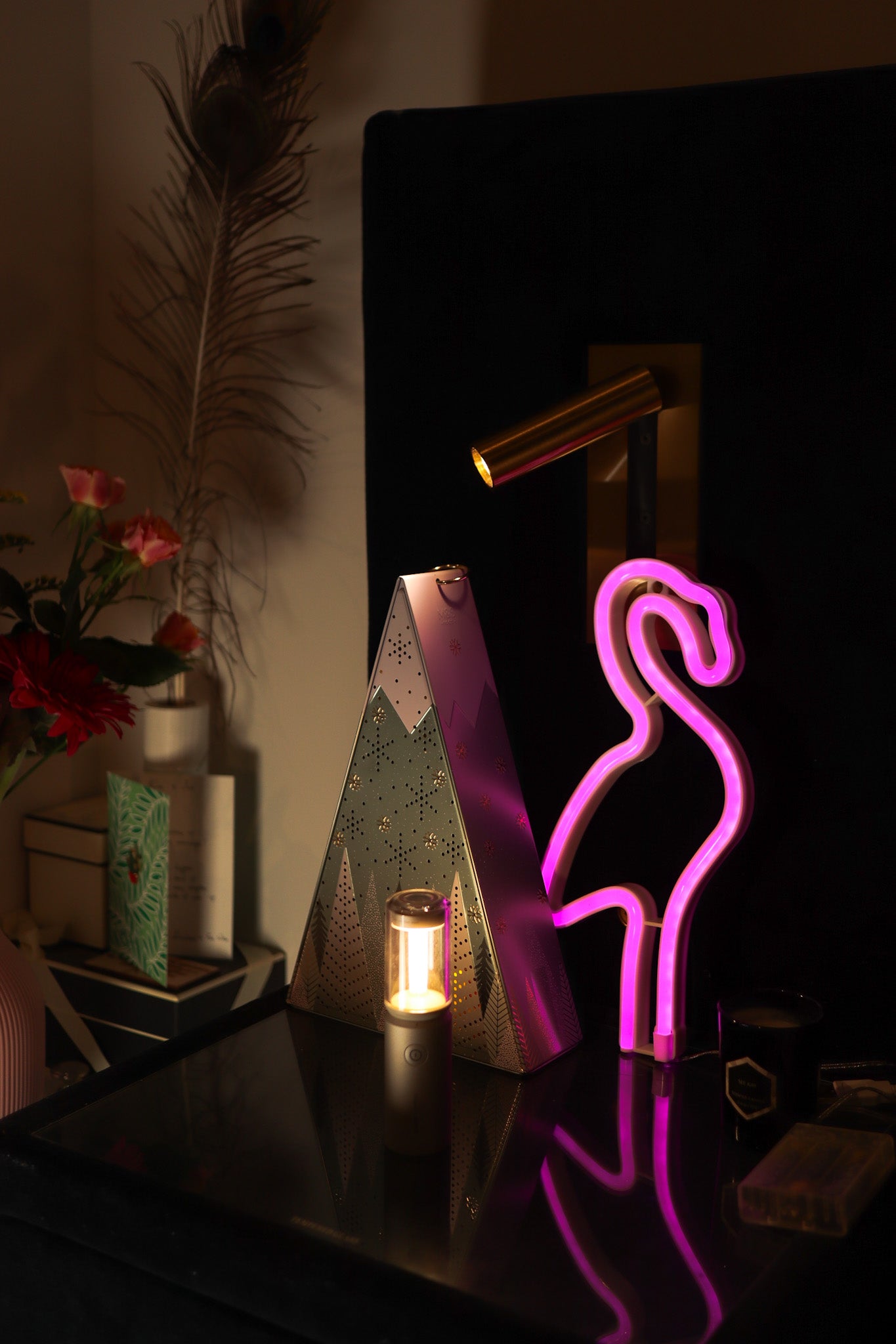 FLAMINGO Neon LED Light, FLAMINGO Neon LED Lamp For Living Room & Bedroom, Table & Wall Christmas Decoration for Kids & Adults - Battery Powered - PINK Colour